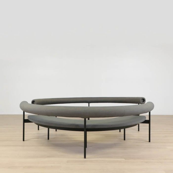 Open Circle Sofa Font | OFFECCT