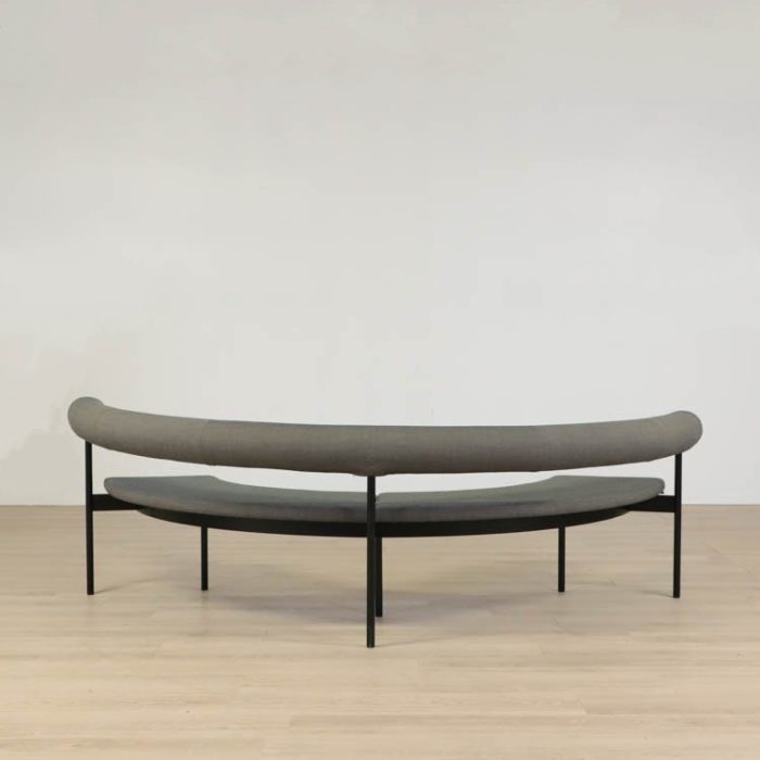 Open Circle Sofa Font | OFFECCT