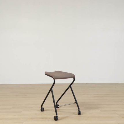 Pall Add Move Stool 46 | LAMMHULTS