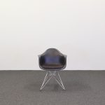 Eames-lænestol i glasfiber DAR | VITRA