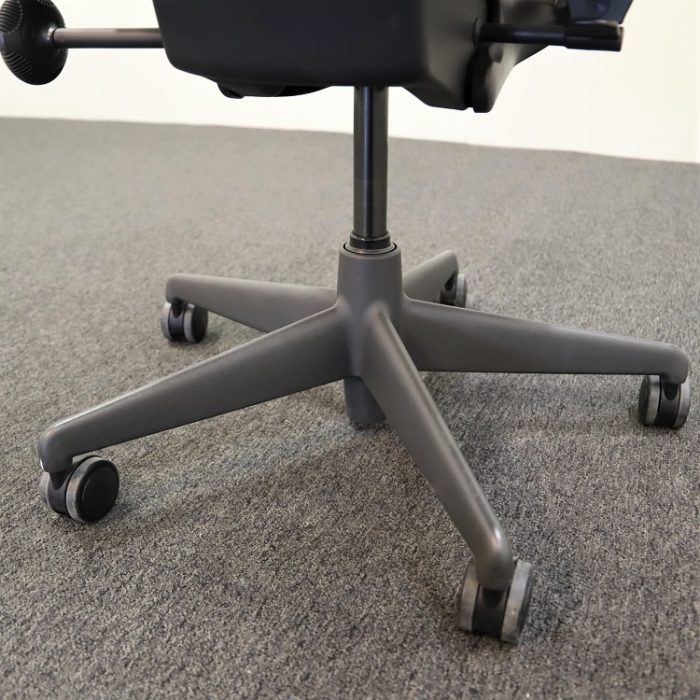 Mirra Triflex kontorstol | HERMAN MILLER