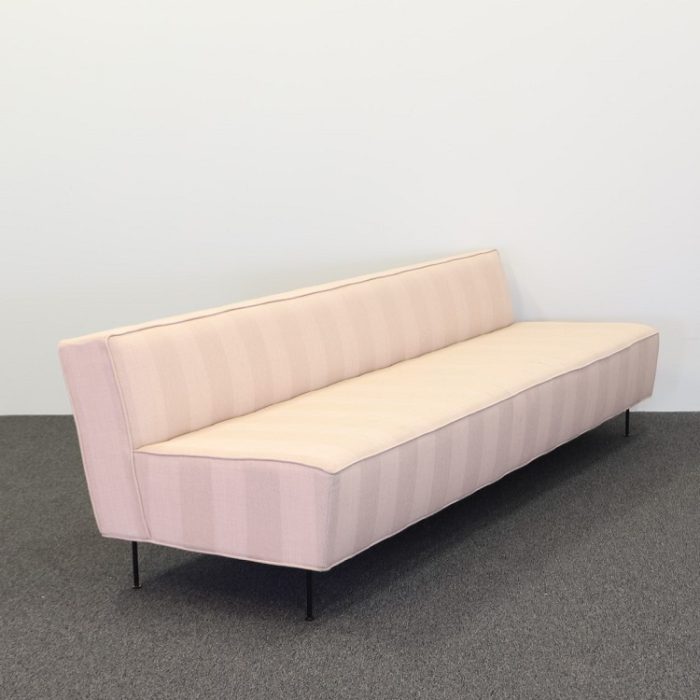 Moderne line-sofa | GUBI