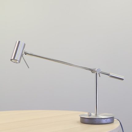 Cato skrivebordslampe