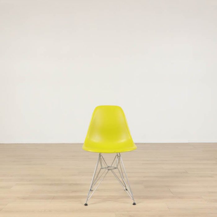 Eames sidestol i glasfiber DSR | VITRA