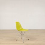 Eames sidestol i glasfiber DSR | VITRA