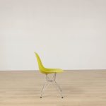 Eames sidestol i glasfiber DSR | VITRA