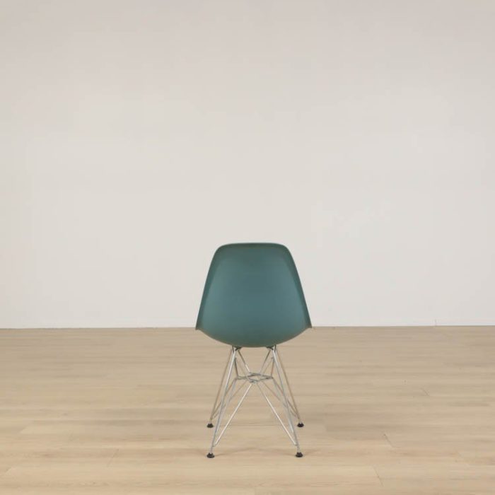 Eames sidestol i glasfiber DSR | VITRA