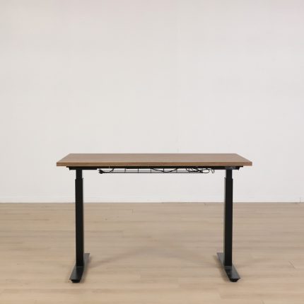 Højdejusterbart skrivebord