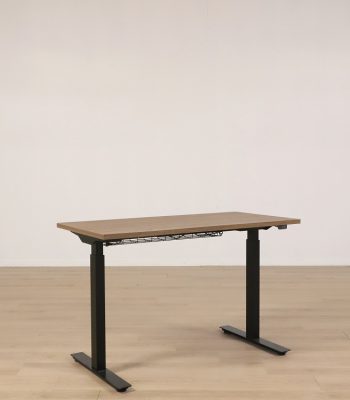 Højdejusterbart skrivebord