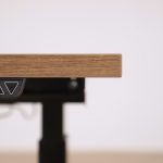 Højdejusterbart skrivebord