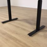 Højdejusterbart skrivebord